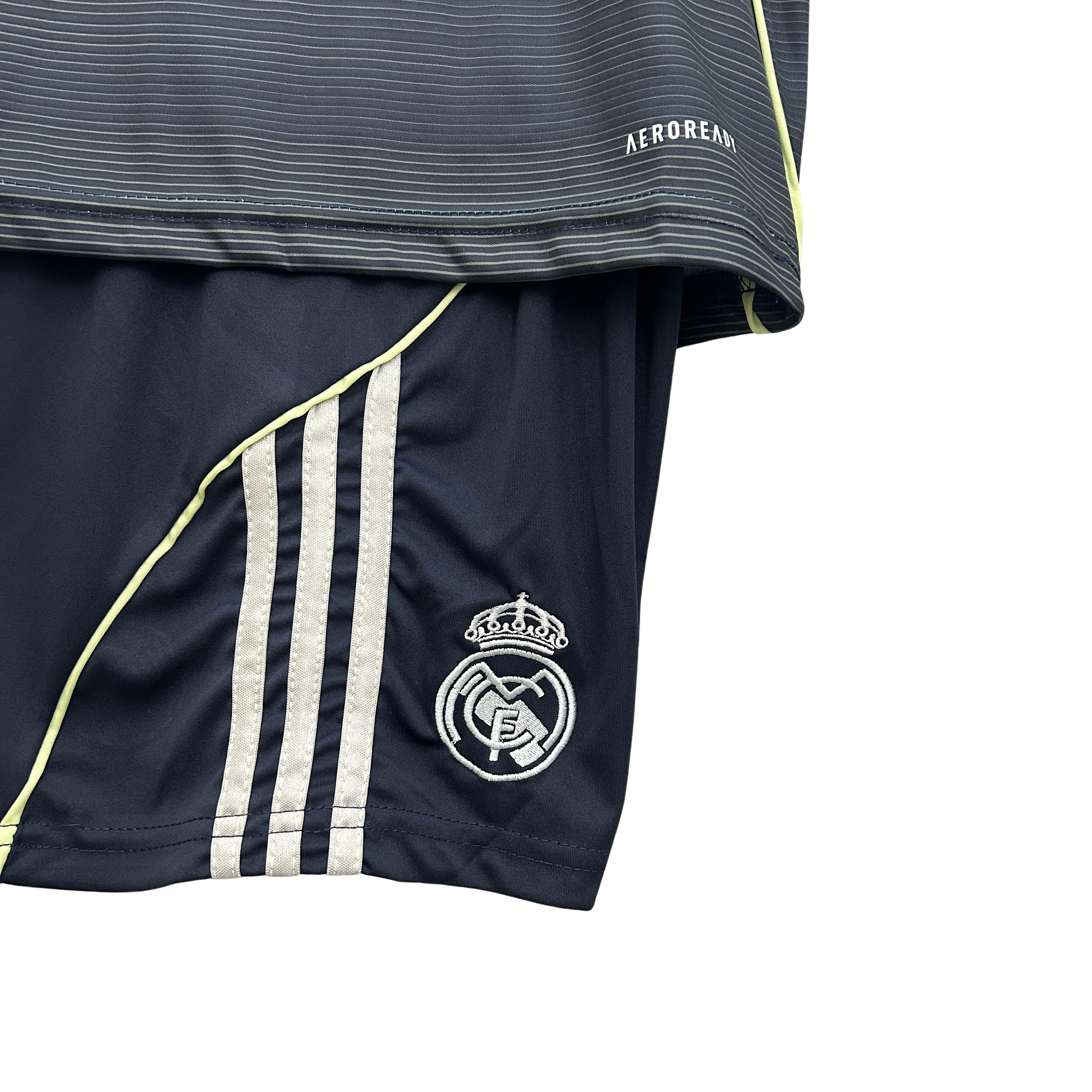 Conjunto Infantil Real Madrid II 2025/26