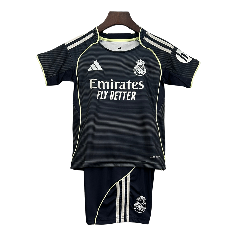 Conjunto Infantil Real Madrid II 2025/26
