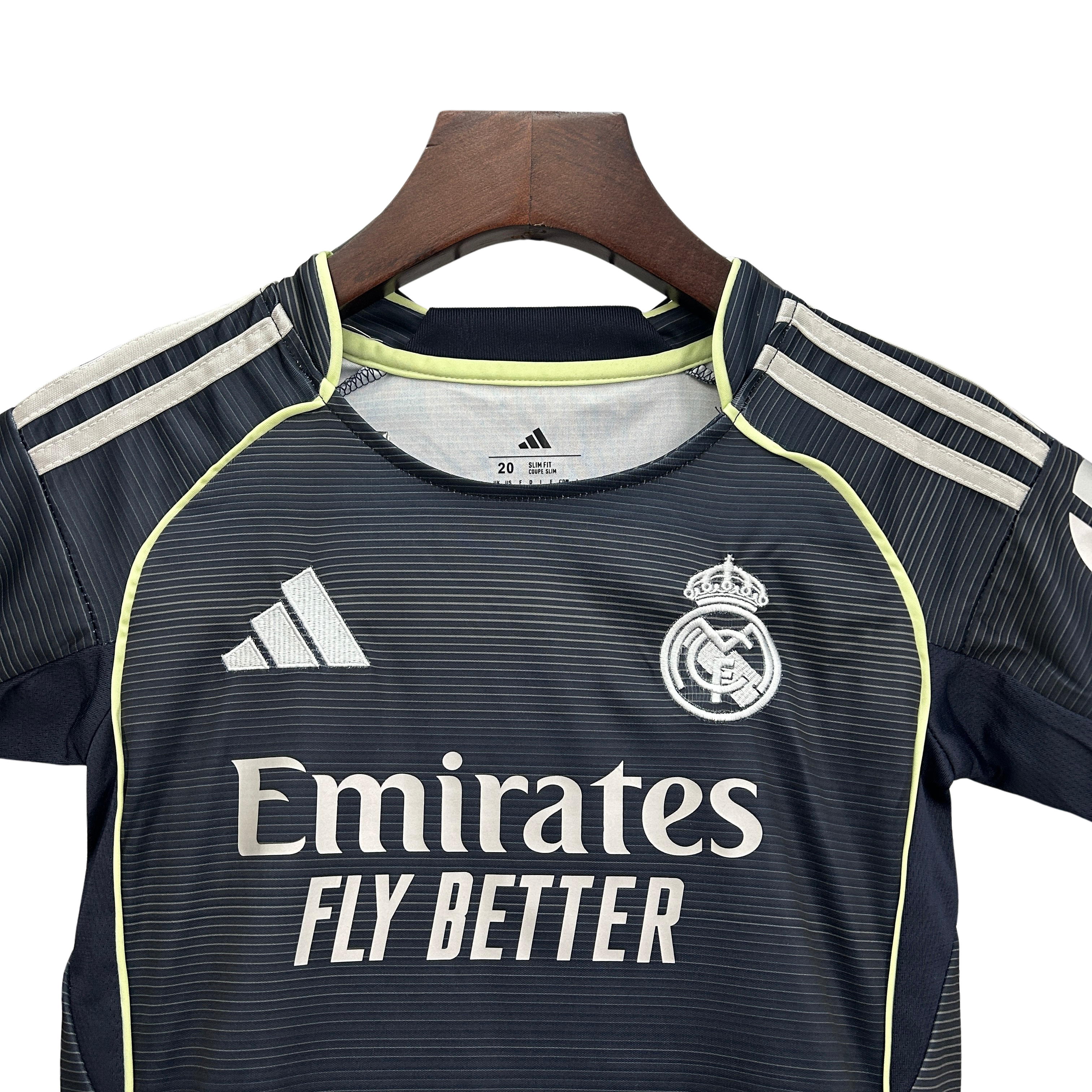 Conjunto Infantil Real Madrid II 2025/26